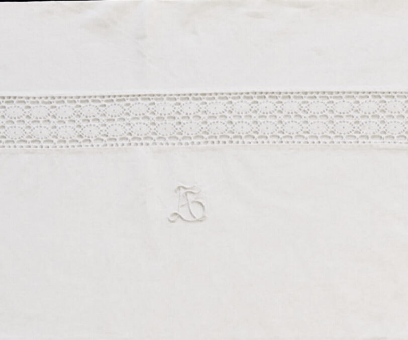 Weißwäsche Kissenbezug Monogramm