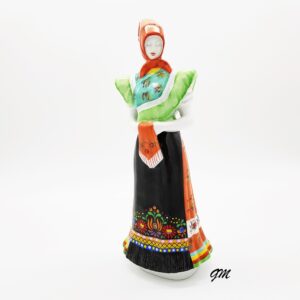 Matyo Frau, Hollóháza Porzellanfigur