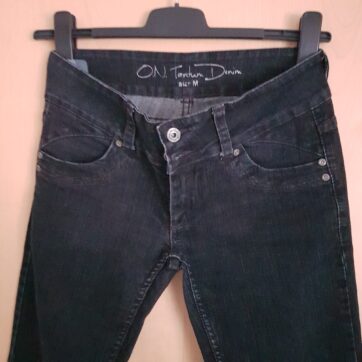 schwarze Jeans, O. M. Tantum, Größe M,