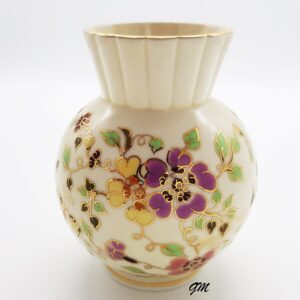 Vase 23 ZSOLNAY PECS signiert