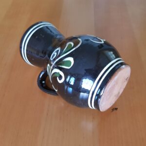 braune Keramikvase handgemalt
