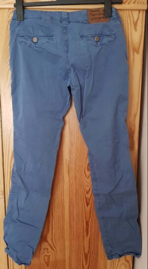 Jeans von good morning universe