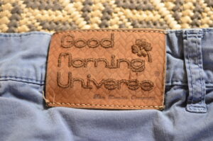Jeans von good morning universe