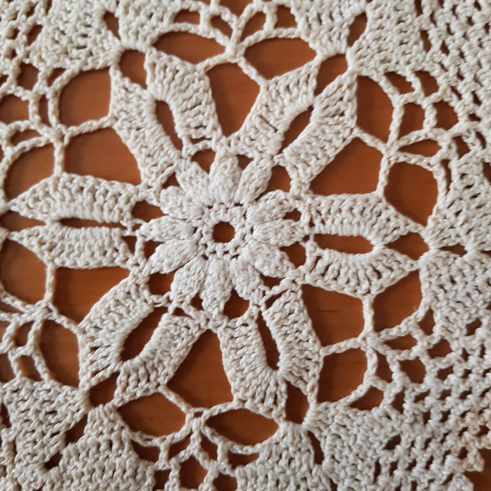 Vintage, gehäkeltes Deckchen handmade