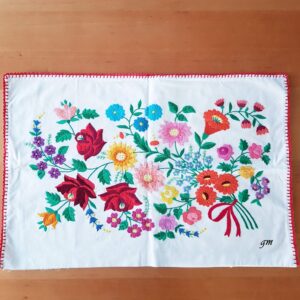 Sofakissen, Handarbeit kalocsa Stickerei