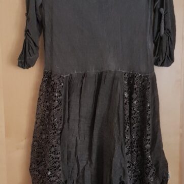 modisches Kleid von made in italy