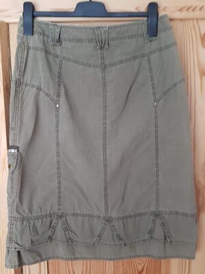 Rock vintage Größe 42 mit vielen Taschen