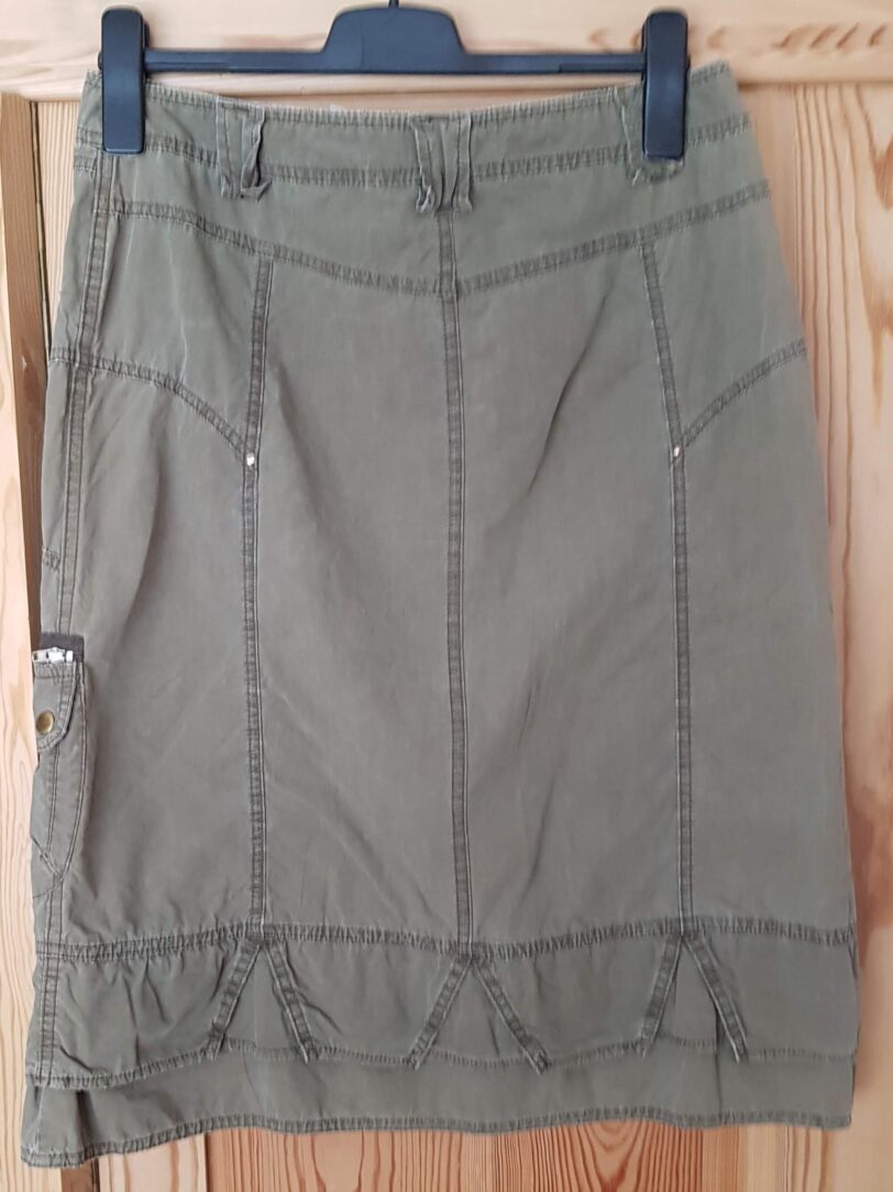 Rock vintage Größe 42 mit vielen Taschen