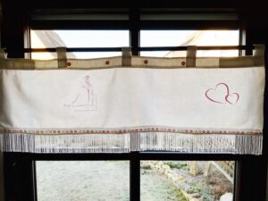Scheibengardine Vorhang mit Herzen